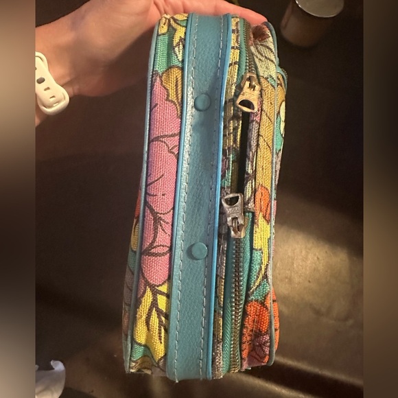 Mini vintage suitcase - Picture 5 of 15